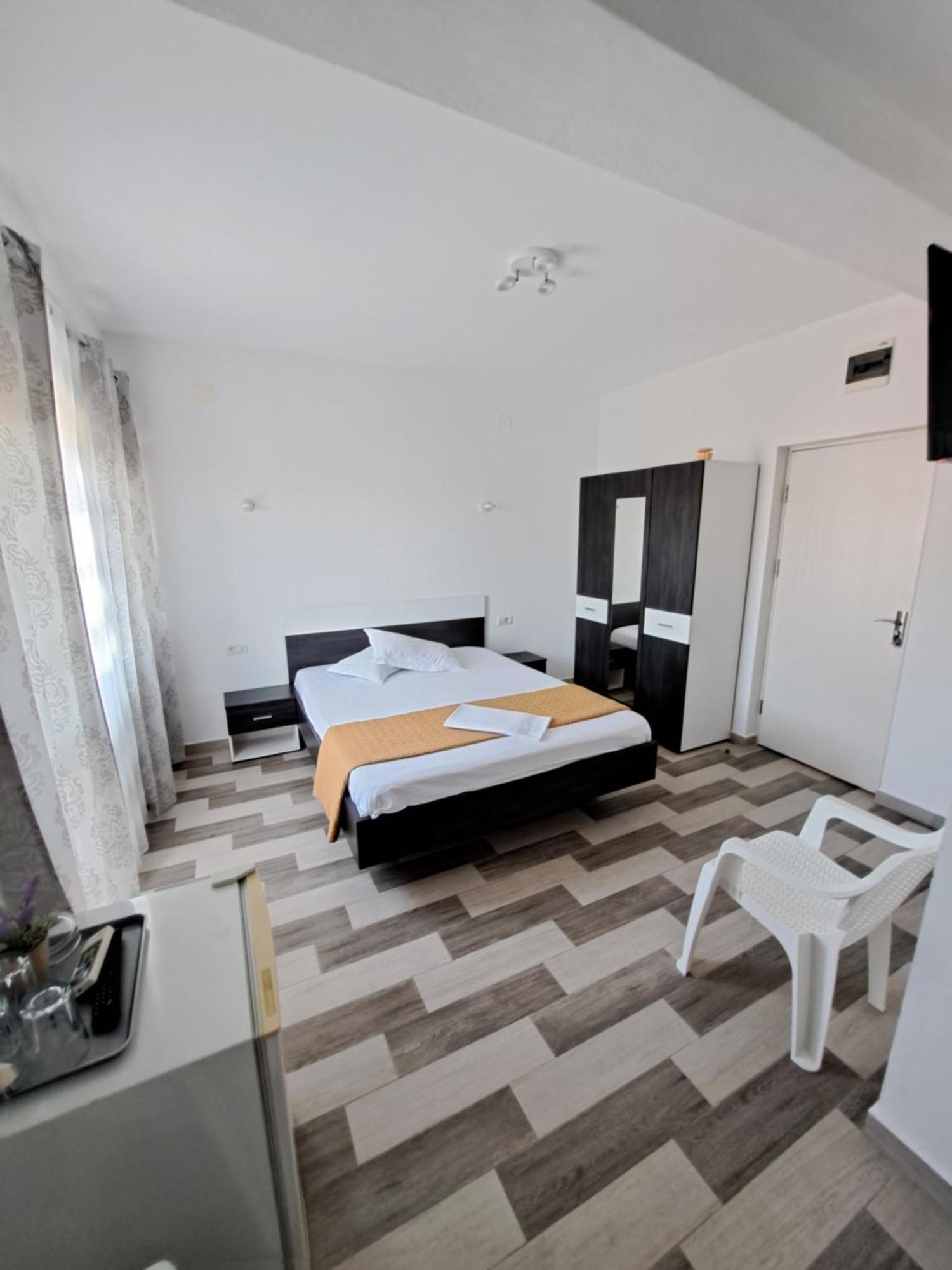 Sweet Desire Bed & Breakfast Vama Veche Ngoại thất bức ảnh