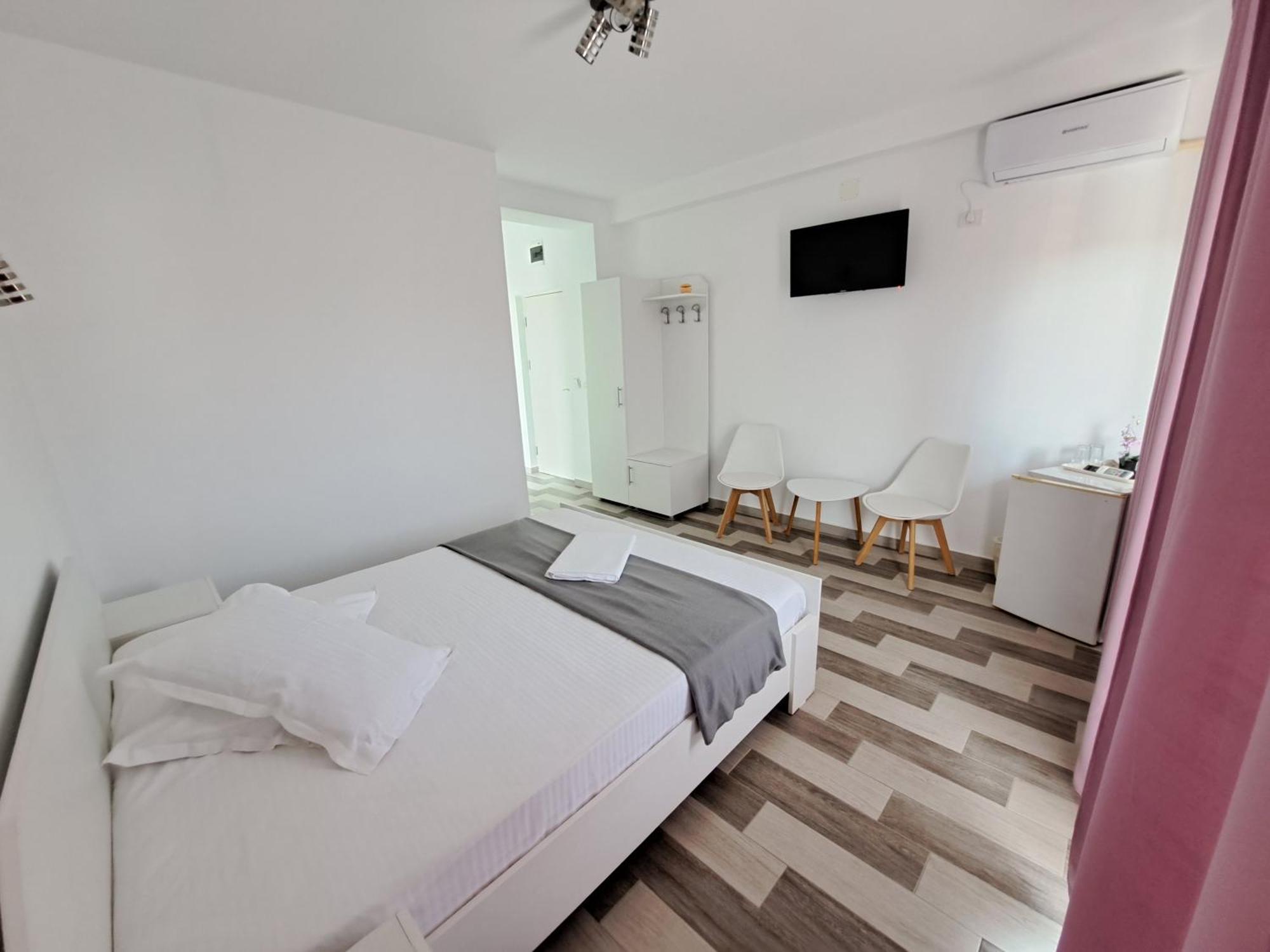 Sweet Desire Bed & Breakfast Vama Veche Ngoại thất bức ảnh