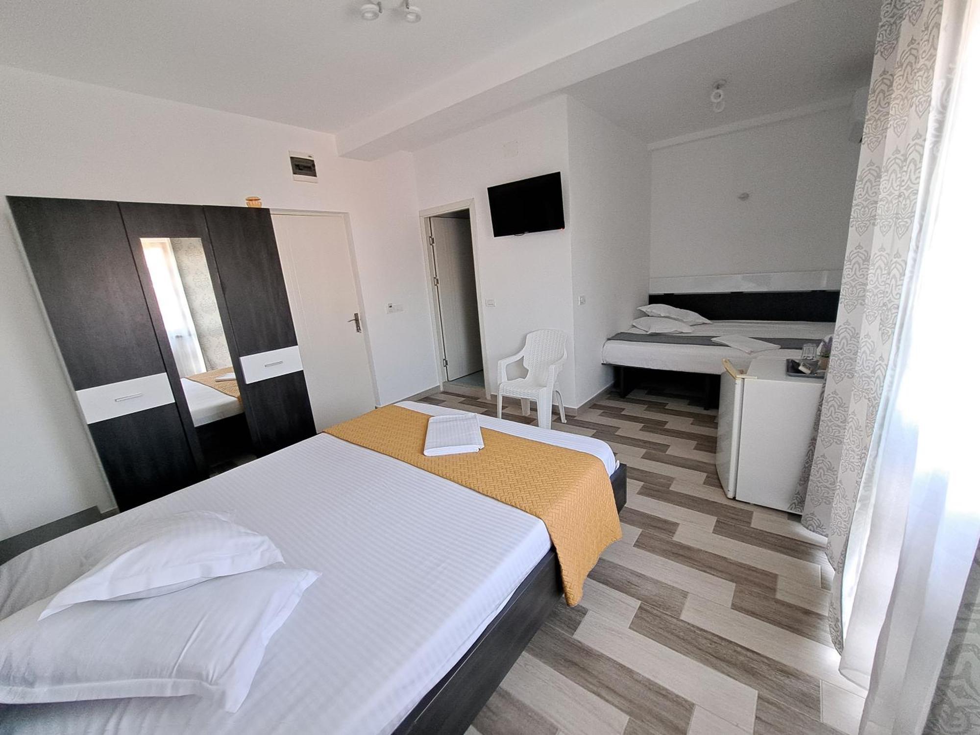 Sweet Desire Bed & Breakfast Vama Veche Ngoại thất bức ảnh